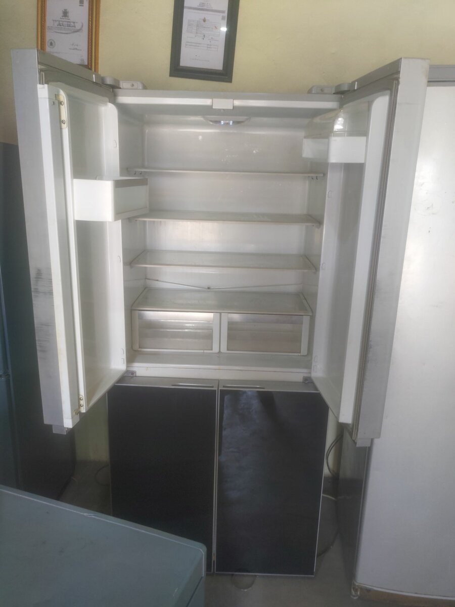 Kelvinator mirror 4 doors fridge