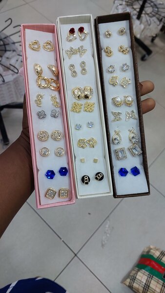 Ladies Earrings set