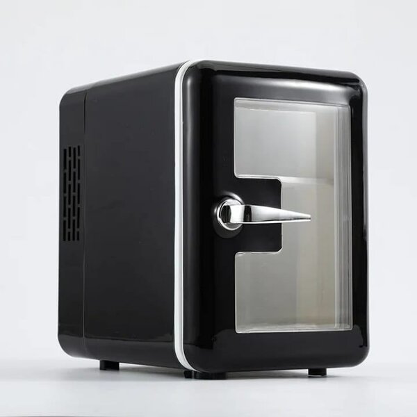 Mini réfrigérateur noir compact