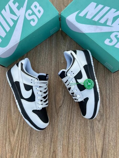 Nike SB Dunk Low Classic