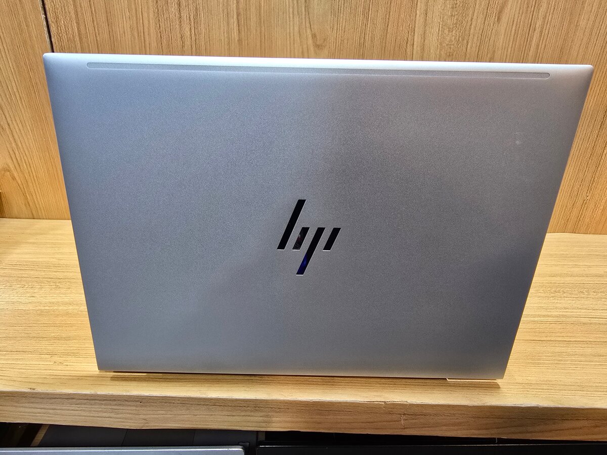 HP ELITEBOOK 830 G11 ULTRA 5