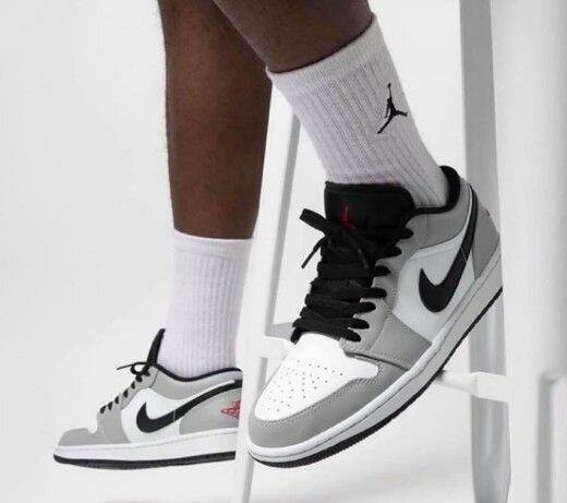 Baskets Air Jordan grises