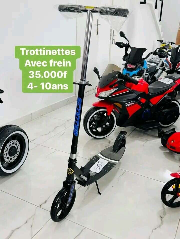 Trottinette enfant avec frein