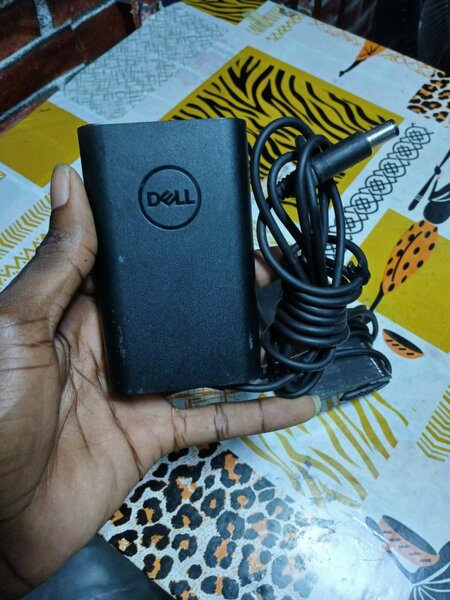 Chargeur Dell pour ordinateur portable