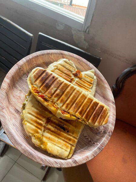 Paninis grillés savoureux