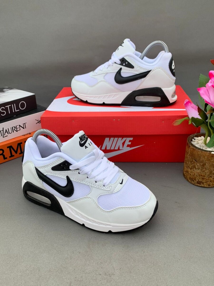 Nike Air Max Sneakers Blancs