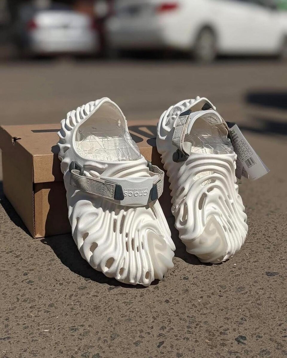 Chaussures Crocs en vente