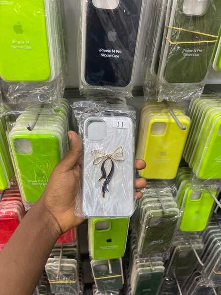 iPhone covers & screen protectors