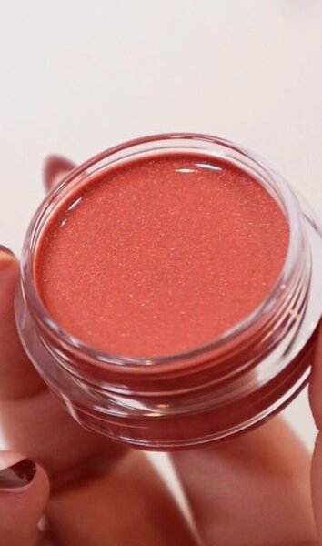 Baume qui aide à avoir des lèvre rose à un prix réduit