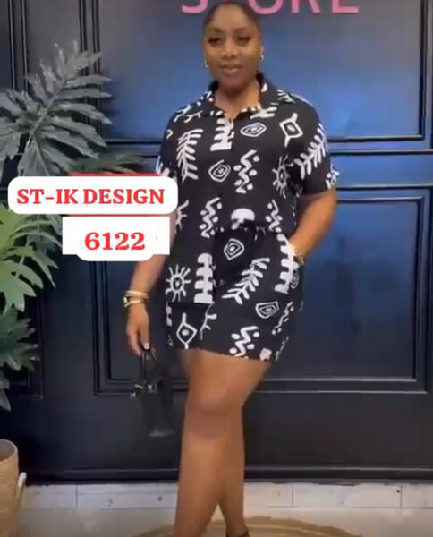 Ensemble d'été chic motifs