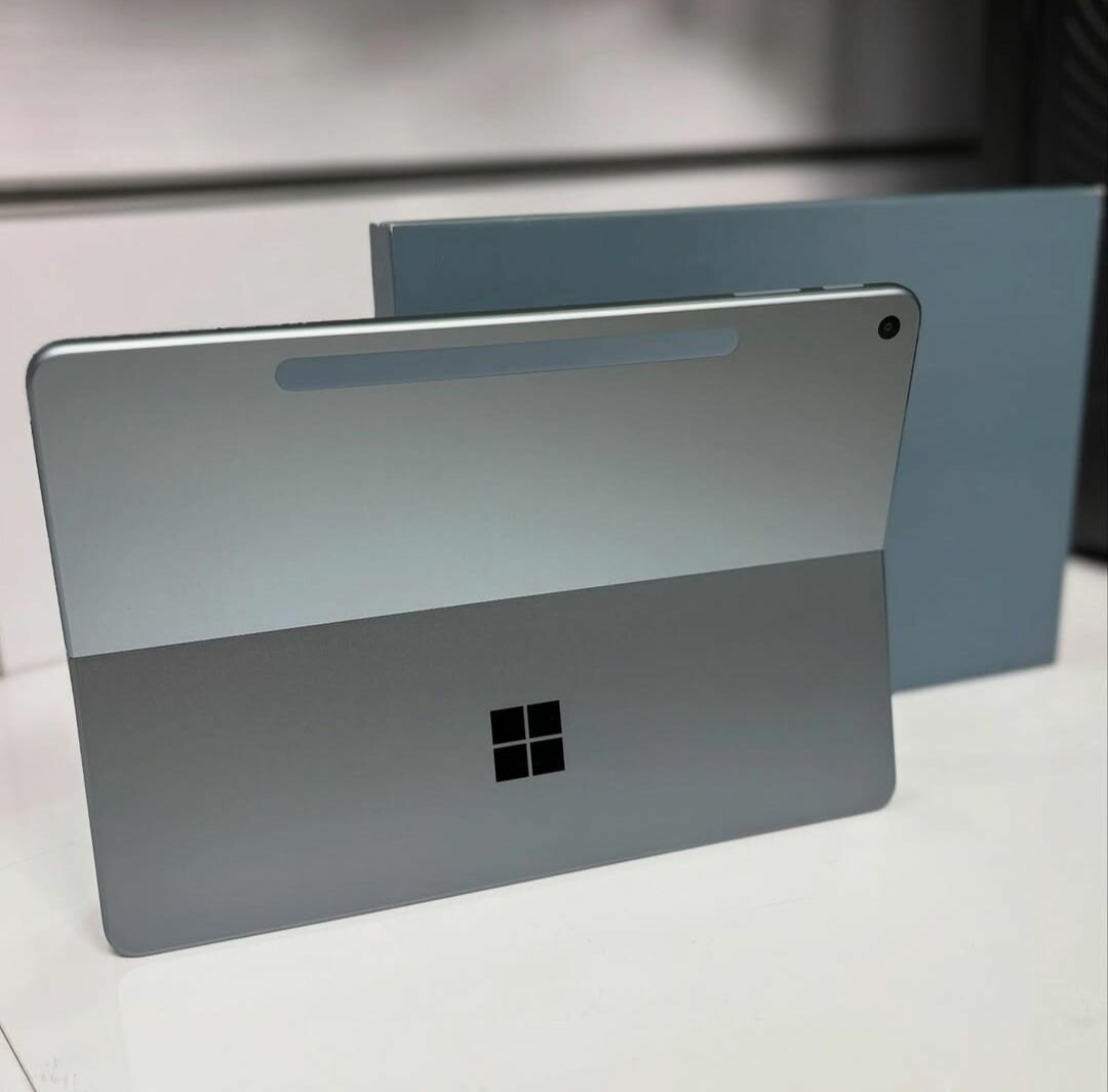 Microsoft Surface Pro 12"