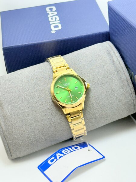 Montre Casio Femme Dorée