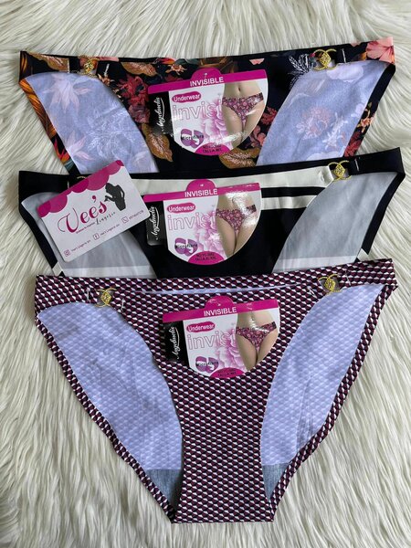 Strings et culottes pour femmes