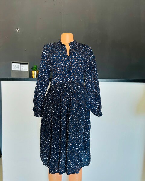  women's beautiful dress 