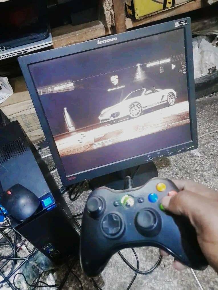 ACER ASPIRE X3400 LIGHT GAMING DESKTOP