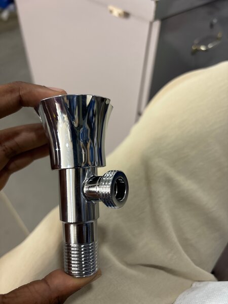 Robinet d'arrêt en laiton chromé