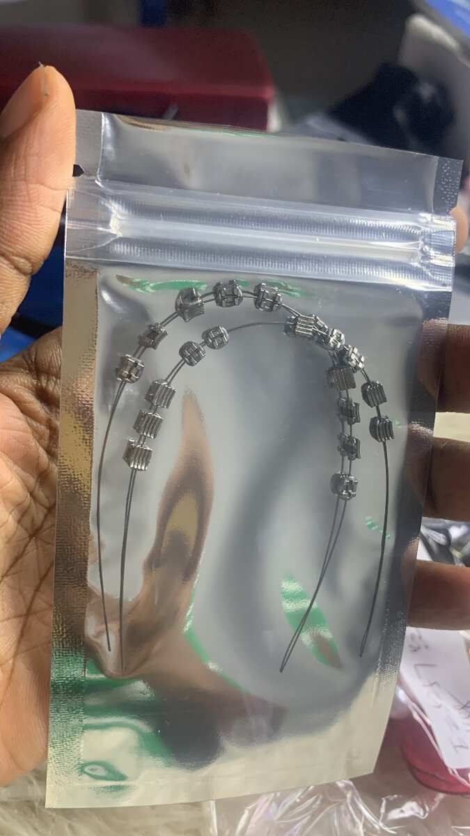 Fashion cosmetic braces