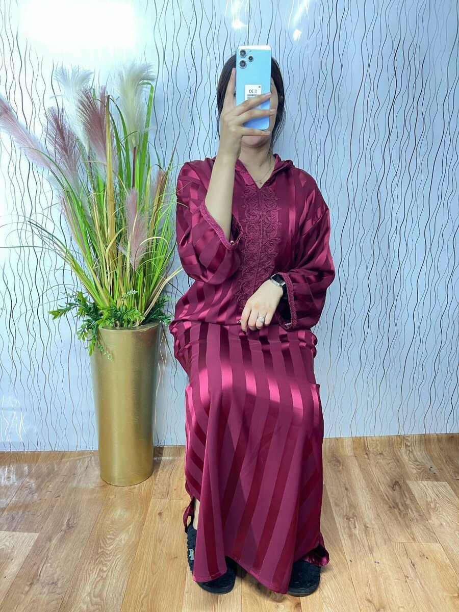 Abaya élégante en satin