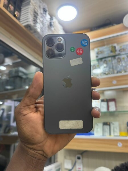 iPhone 12 Pro Max 128gb quasi