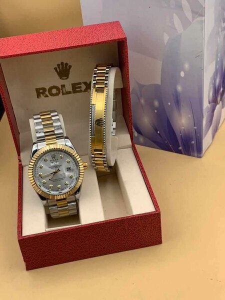 Men's qualities bracelets and watch