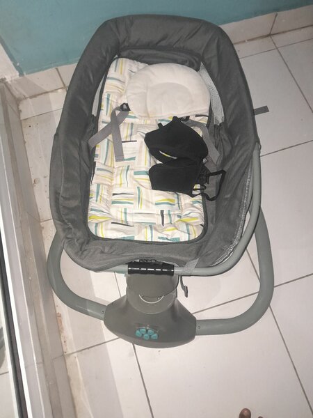 Poussette compacte bébé