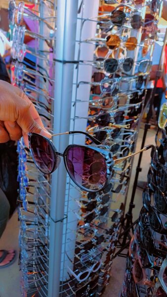 Lunettes de Soleil Élegantes