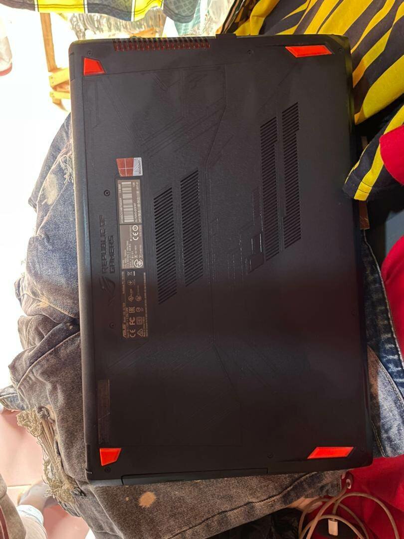 Ordinateur portable gaming ASUS