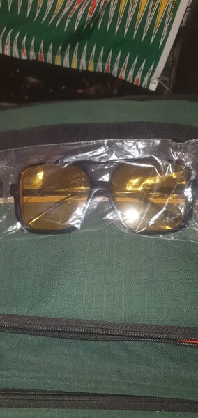 Lunettes de soleil rétro