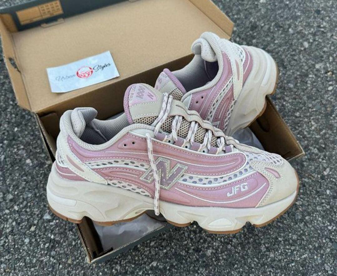 New Balance Sneakers