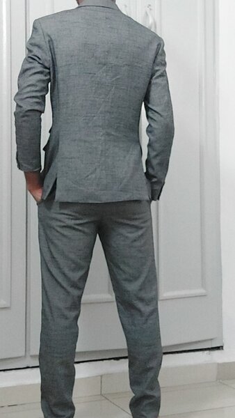 Costume élégant pour hommes