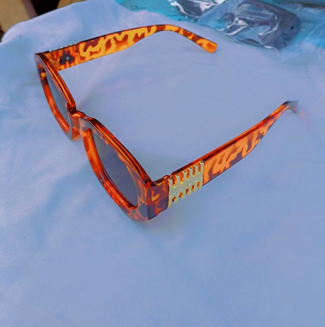 Lunettes de soleil tortues
