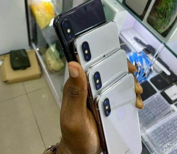 iPhone X 64 Go débloqué