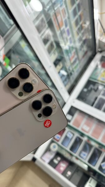 iPhone 14 pro 128giga quasi neuf