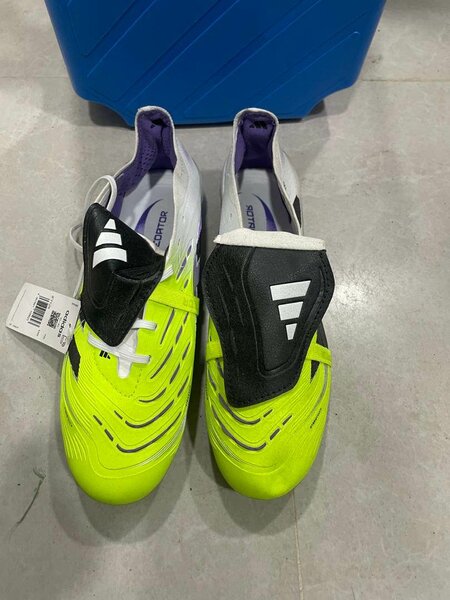 Paire de marque adidas