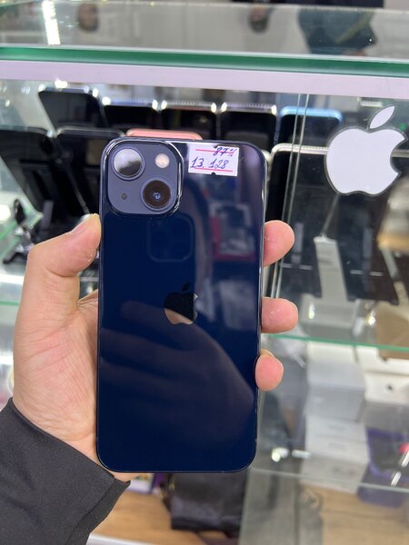 13 Айфон 128гига