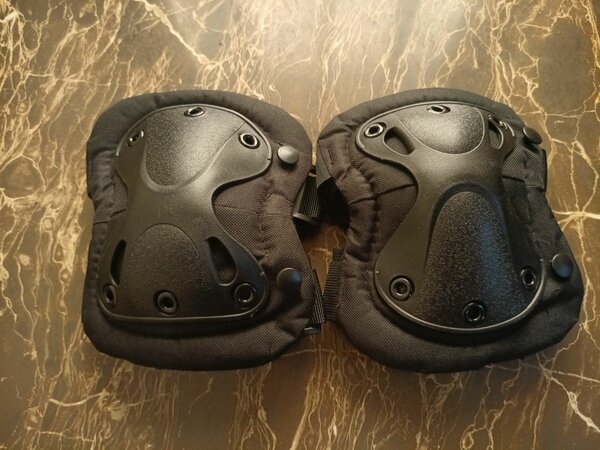 Genouillères de protection robustes