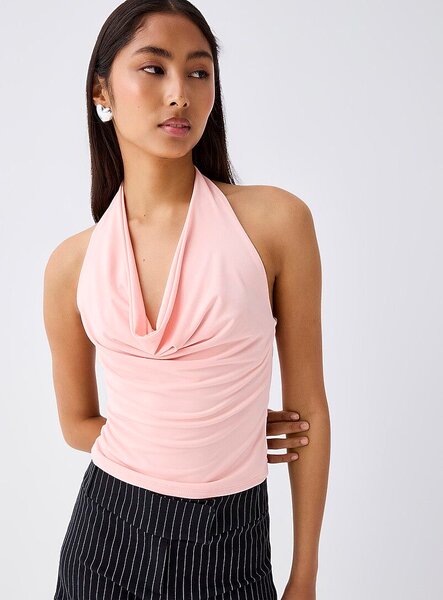 Top dos nu élégant