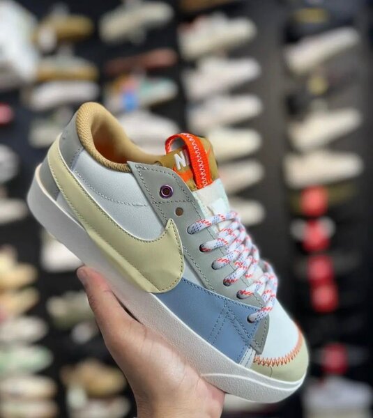 Sneakers colorés tendance