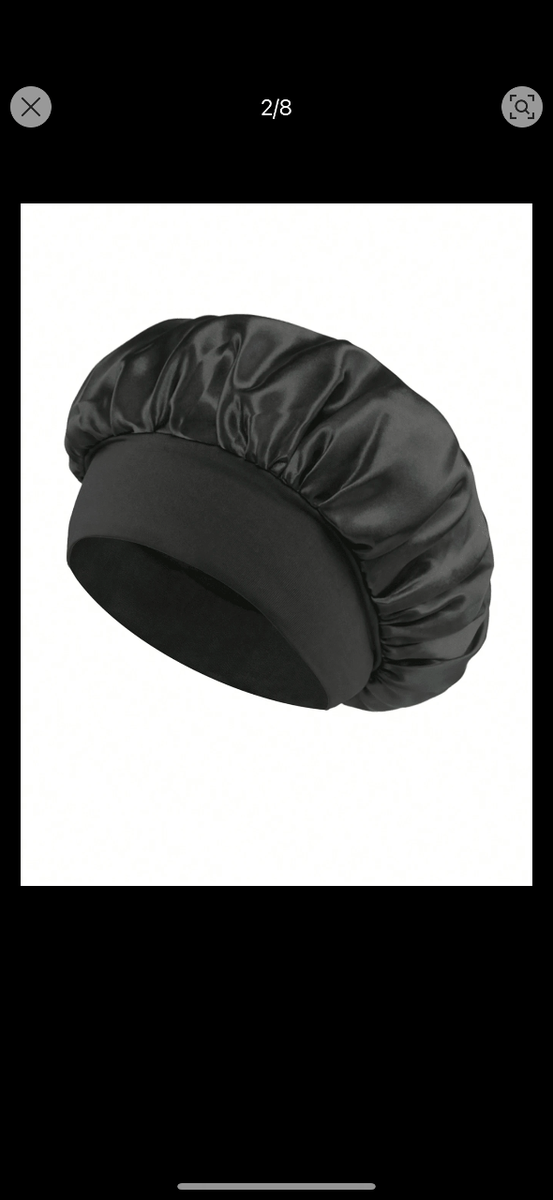 Bonnet en satin noir