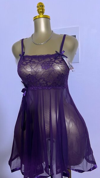 Lingerie violet