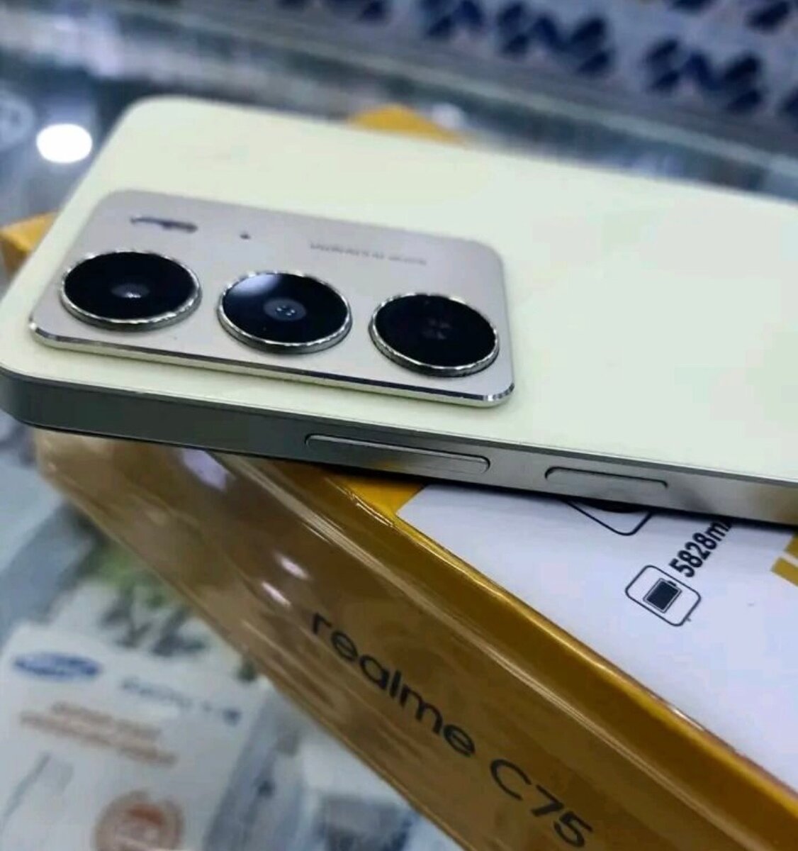 realme C75 - Smartphone