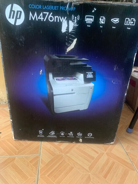 HP Laserjet M476nw  printer