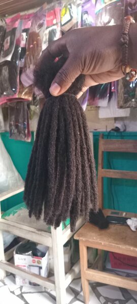 Extensions naturels bouclés