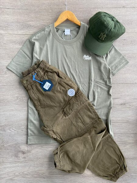 Mens pants and T-shirt