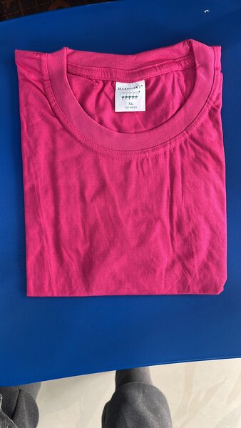 T-shirt rose pour homme