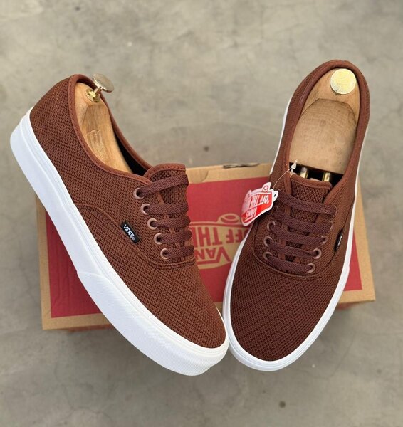 Vans authentic