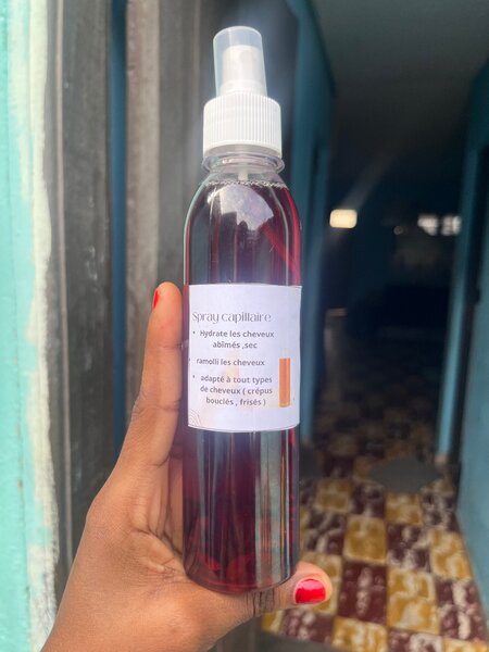 Spray capillaire hydratant