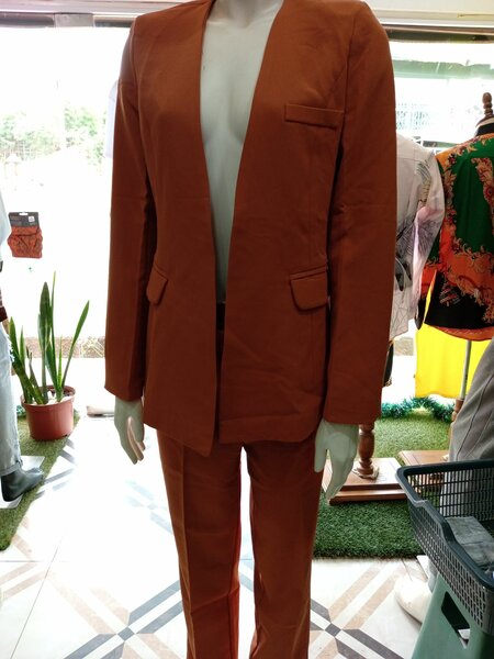 Ladies trousers suit