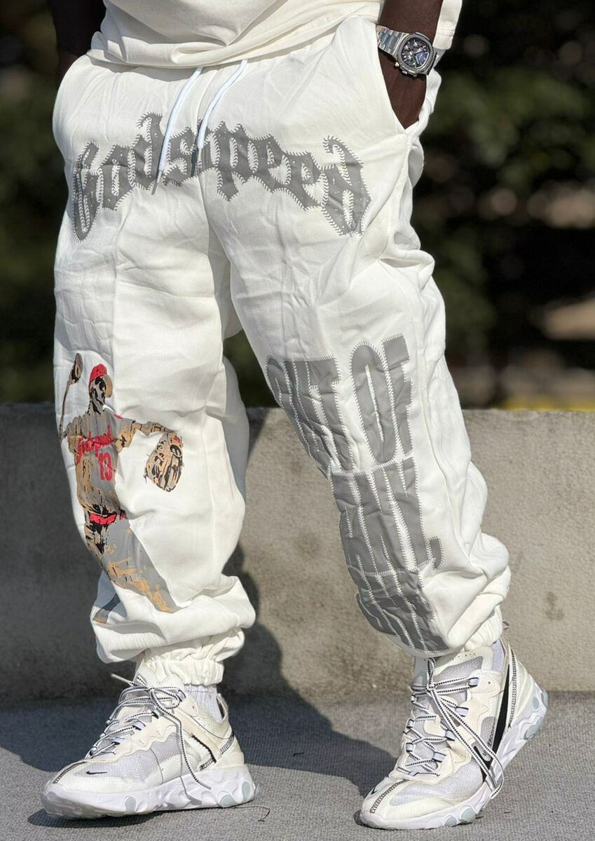 Pantalon streetwear blanc graffitis