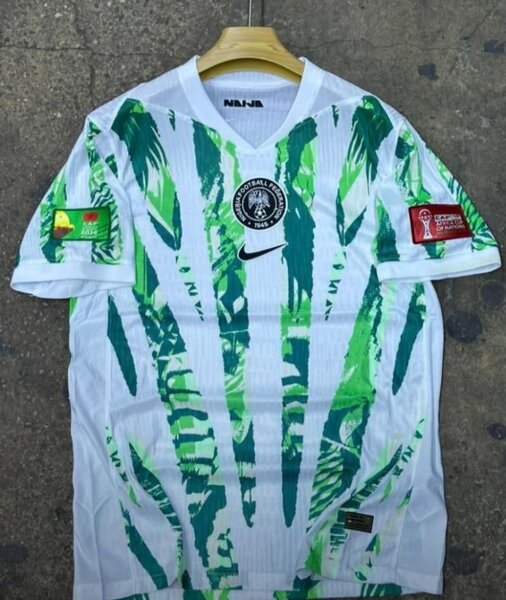 Maillot de Football Vert Blason